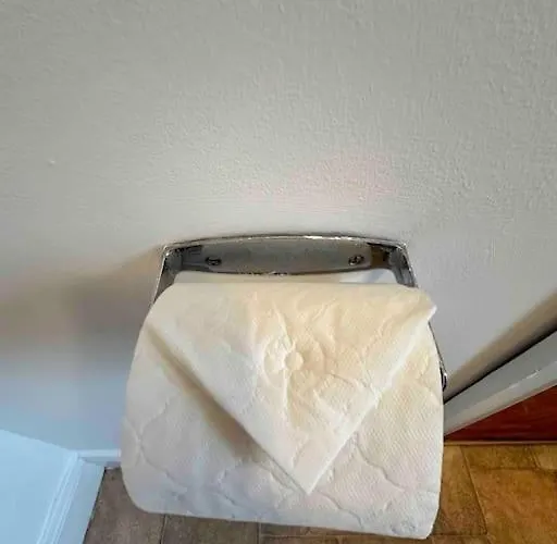 Wonderful Town House Where Are Current President Connolly Has Stayed While Visiting Town *